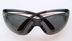 Очки стрелковые "Stalker" защитные, цвет - черные, материал - поликарбонат, светопропускаемость 23%, блистер
